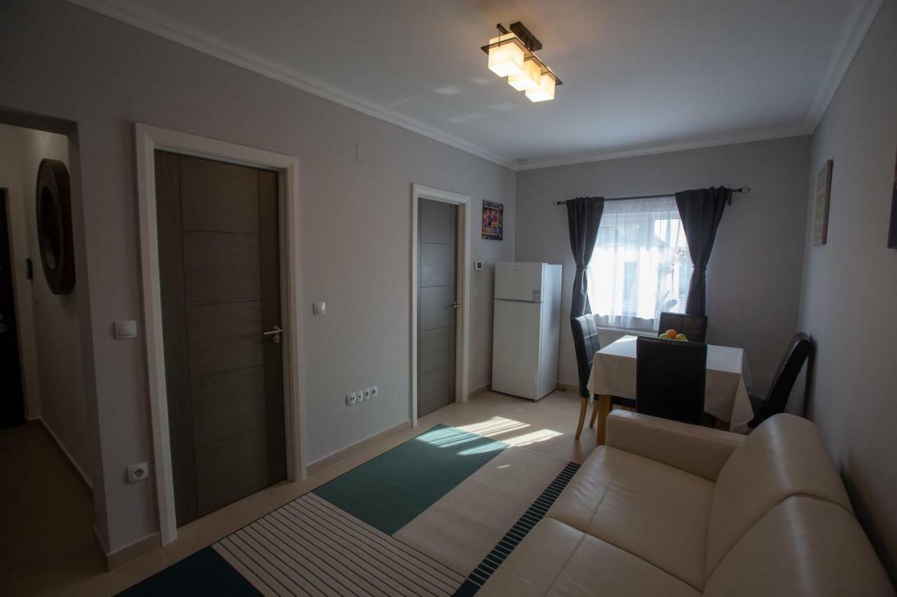 Apartament Saguna Nagyszentmiklós Kültér fotó